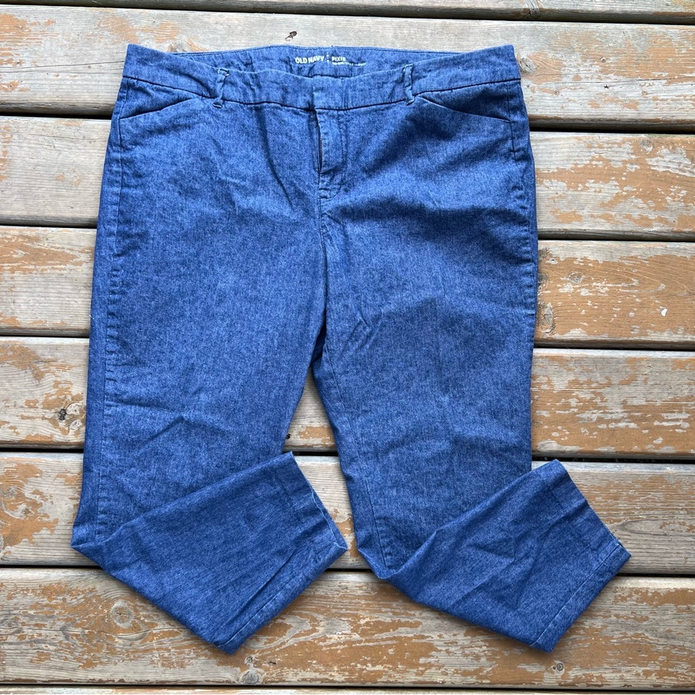 Old Navy Blue Pixie Mid-Rise Jeans - Size 18